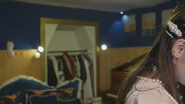 Snapshot of VanessaDoyle chatting on 09-21-25, 03:24 VanessaDoyle online show from 09-21-25, 03:24