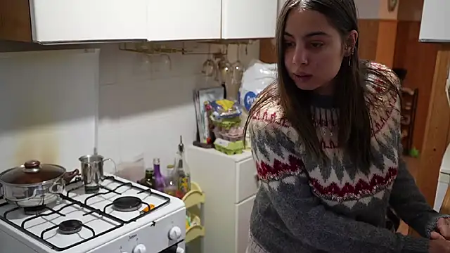 Snapshot of VanessaDoyle chatting on 11-18-25, 08:30 VanessaDoyle online show from 11-18-25, 08:30