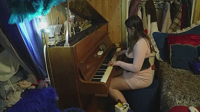 Snapshot of VanessaDoyle chatting on 11-21-25, 04:16 VanessaDoyle online show from 11-21-25, 04:16