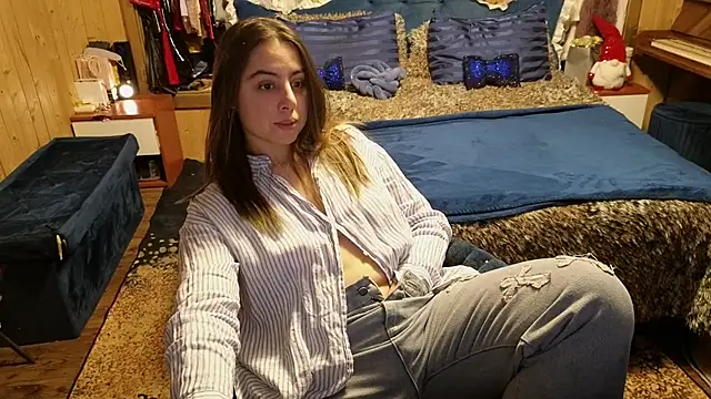 Snapshot of VanessaDoyle chatting on 12-05-25, 07:10 VanessaDoyle online show from 12-05-25, 07:10