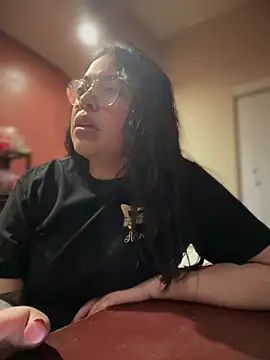 drizzypeach602 online show from 02-08-25, 05:40