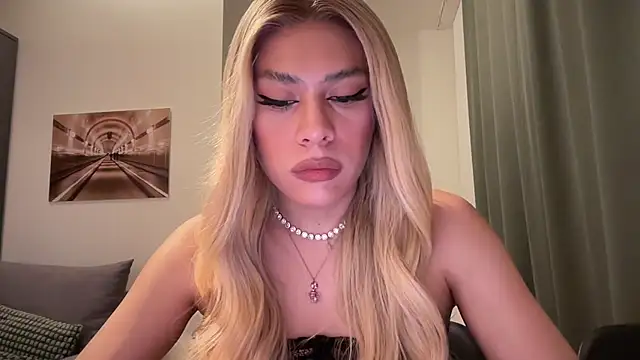 saray doll online show from 03-05-26, 10:17