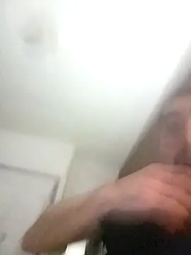 Snapshot of Ths005 chatting on 09-26-25, 01:42 Ths005 online show from 09-26-25, 01:42