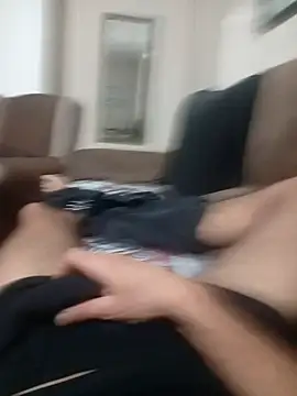 Snapshot of Ths005 chatting on 10-13-25, 03:39 Ths005 online show from 10-13-25, 03:39