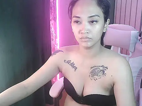 Snapshot of hotasianivy19 chatting on 09-26-25, 08:29 hotasianivy19 online show from 09-26-25, 08:29