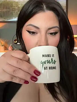 CurvyKimmy1 online show from 10-05-25, 11:41