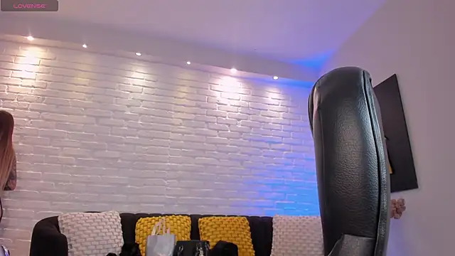 Snapshot of LexieWayne chatting on 01-15-25, 01:23 LexieWayne online show from 01-15-25, 01:23