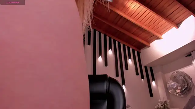 Snapshot of LexieWayne chatting on 01-15-25, 11:40 LexieWayne online show from 01-15-25, 11:40