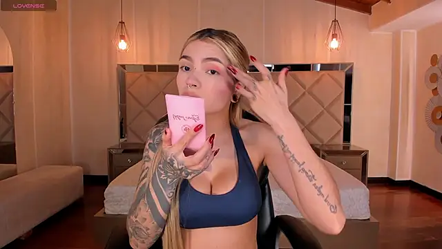 LexieWayne online show from 04-21-26, 07:28