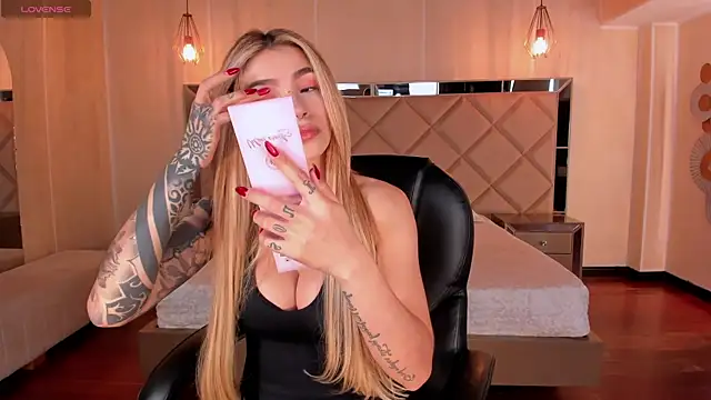 LexieWayne online show from 04-24-26, 07:16