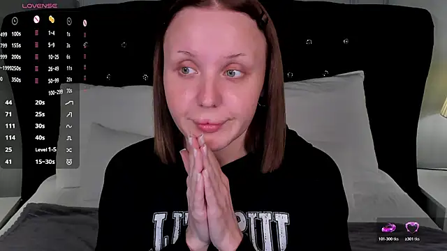 LianaFord online show from 04-15-26, 04:30