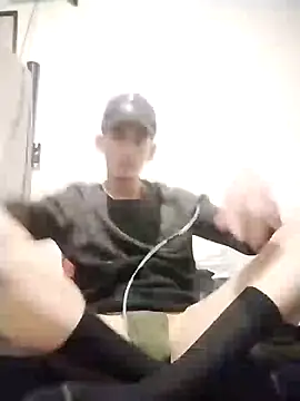 Snapshot of BIG___BEN chatting on 01-26-25, 02:08 BIG BEN online show from 01-26-25, 02:08