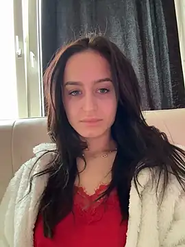 Zeyna1 online show from 12-19-24, 10:56