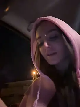 Zeyna1 online show from 12-23-24, 10:44