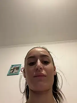 Zeyna1 online show from 12-29-24, 02:17