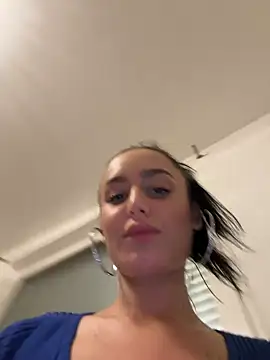 Zeyna1 online show from 01-15-25, 08:16