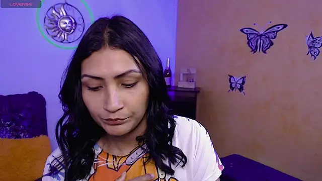 Snapshot of leah-666 chatting on 03-21-25, 01:45 leah-666 online show from 03-21-25, 01:45