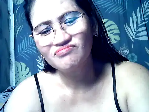 Snapshot of Amazing_Angel22 chatting on 10-11-25, 06:39 Amazing Angel22 online show from 10-11-25, 06:39