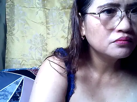 Snapshot of Amazing_Angel22 chatting on 10-23-25, 06:06 Amazing Angel22 online show from 10-23-25, 06:06