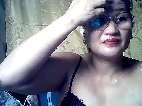 Snapshot of Amazing_Angel22 chatting on 11-02-25, 06:32 Amazing Angel22 online show from 11-02-25, 06:32