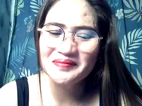 Snapshot of Amazing_Angel22 chatting on 12-05-25, 05:09 Amazing Angel22 online show from 12-05-25, 05:09