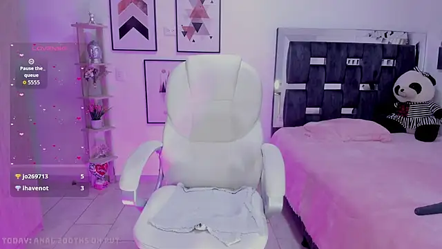 victoria castillo1 online show from 04-06-26, 10:33