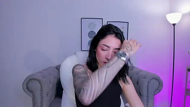 barbie scoth  online show from 12-18-25, 04:24