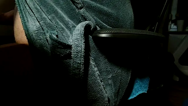 suedel65 online show from 10-21-25, 02:56