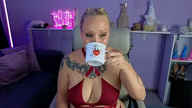 Jan ina online show from 12-04-25, 01:53