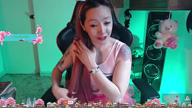 pink-2022 online show from 12-23-24, 02:50