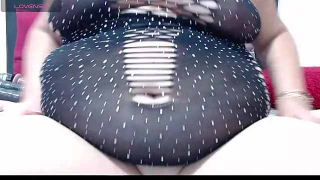 Margaret milf online show from 04-24-26, 12:35