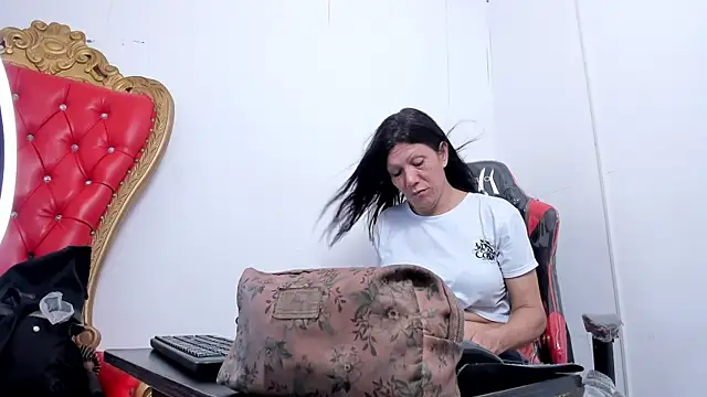 Cleopatra Trans online show from 02-18-25, 11:55