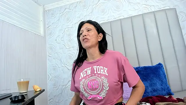 Cleopatra Trans online show from 01-17-26, 01:16