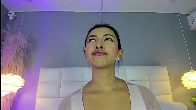 Snapshot of _BunnyNaugthy chatting on 06-13-26, 10:40 BunnyNaugthy online show from 06-13-26, 10:40