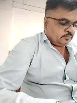 Desi Londa 143 online show from 05-21-26, 03:41