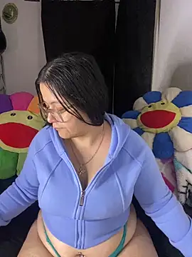 MsConejitaa online show from 11-17-25, 12:49