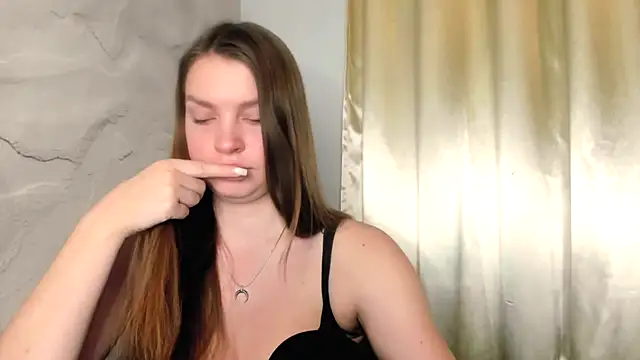 Snapshot of RubySkot chatting on 02-22-25, 09:37 RubySkot online show from 02-22-25, 09:37