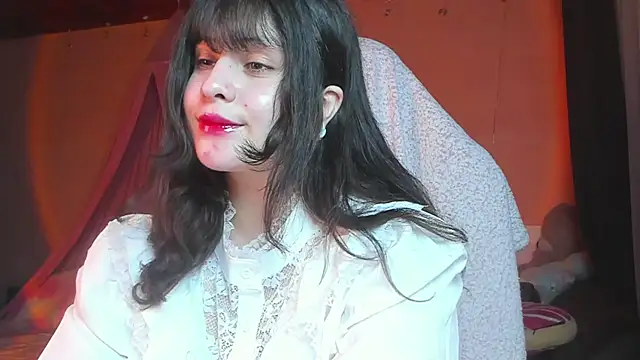 Snapshot of Renooh chatting on 03-06-25, 01:37 Renooh online show from 03-06-25, 01:37