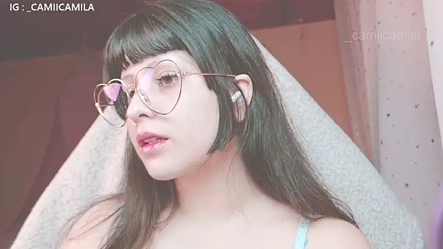 Snapshot of Renooh chatting on 10-05-25, 01:26 Renooh online show from 10-05-25, 01:26