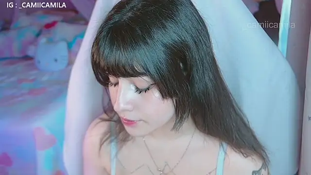 Snapshot of Renooh chatting on 10-20-25, 02:28 Renooh online show from 10-20-25, 02:28