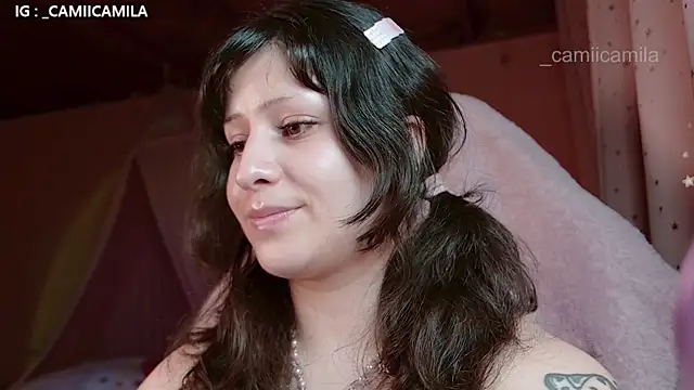 Snapshot of Renooh chatting on 11-30-25, 01:42 Renooh online show from 11-30-25, 01:42