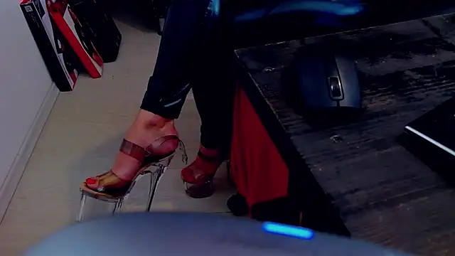 DommeBellatrix online show from 01-04-25, 09:43