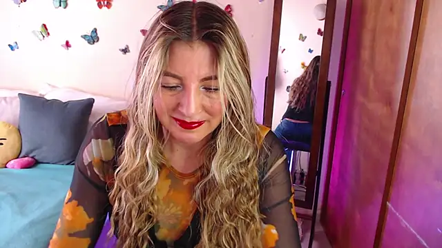 Jolie-Mature online show from 01-02-25, 08:35