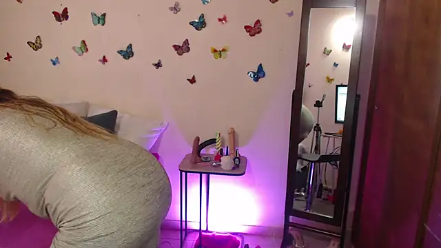 Jolie-Mature online show from 03-09-25, 07:59