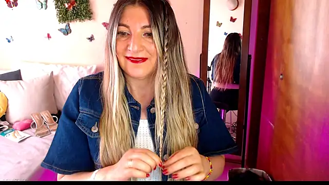 Jolie-Mature online show from 04-23-26, 07:16