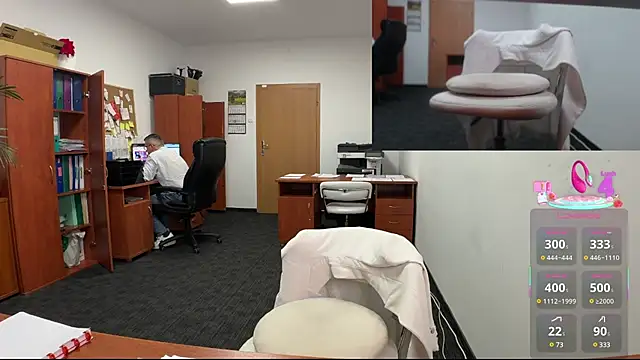 Snapshot of legsLONG chatting on 03-19-25, 04:57 legsLONG online show from 03-19-25, 04:57