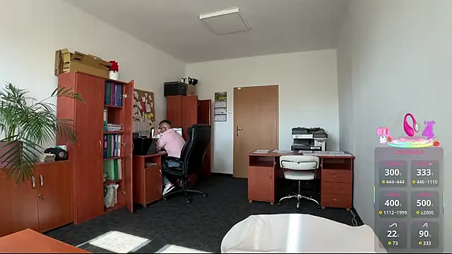 Snapshot of legsLONG chatting on 03-20-25, 11:16 legsLONG online show from 03-20-25, 11:16