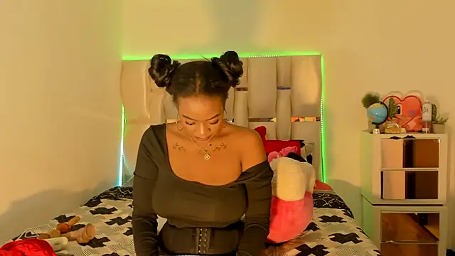 viioolleettaa online show from 12-16-24, 02:16