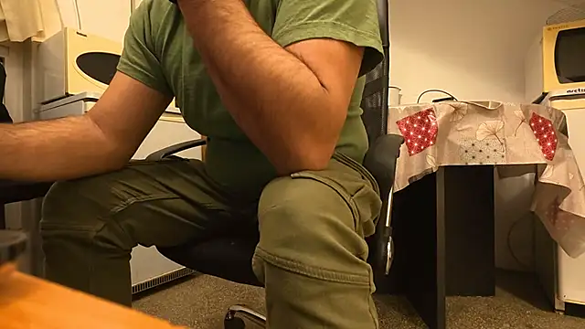 TigerOne19 online show from 11-19-25, 05:13