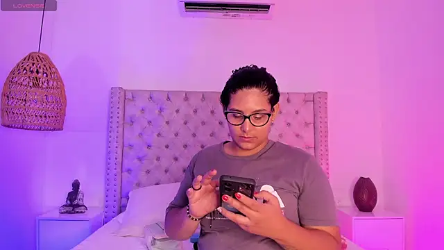 DanielleEvans  online show from 03-17-25, 11:31